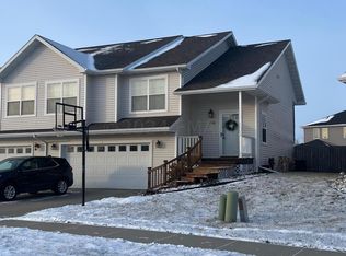 114 37th Ave E, West Fargo, ND 58078