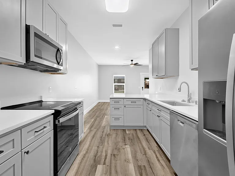 2621 Laurie Ave #2621 — Photo 7