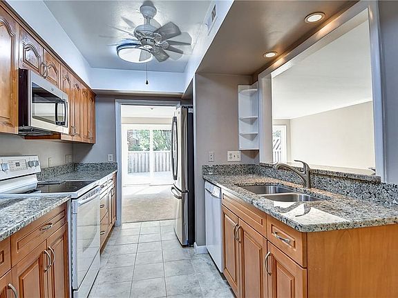 5th image of 3966 Ocean Hills Ct