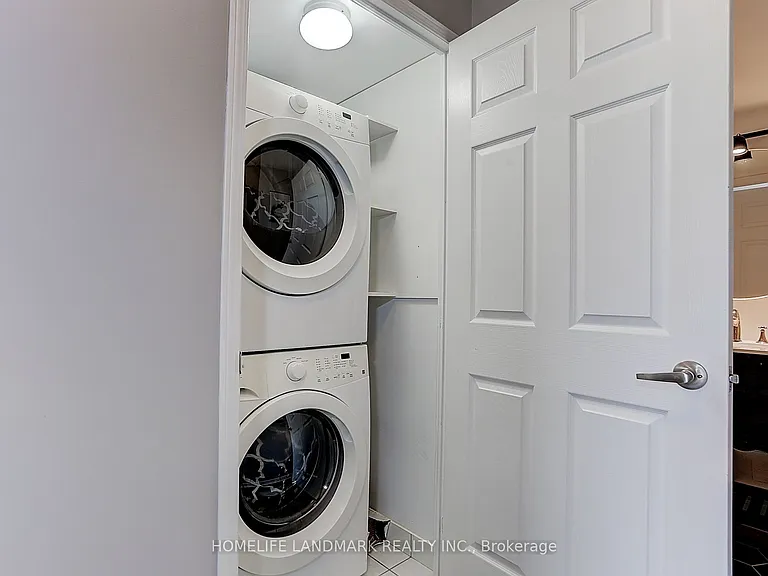 75 King William Cres #1013 — Photo 20