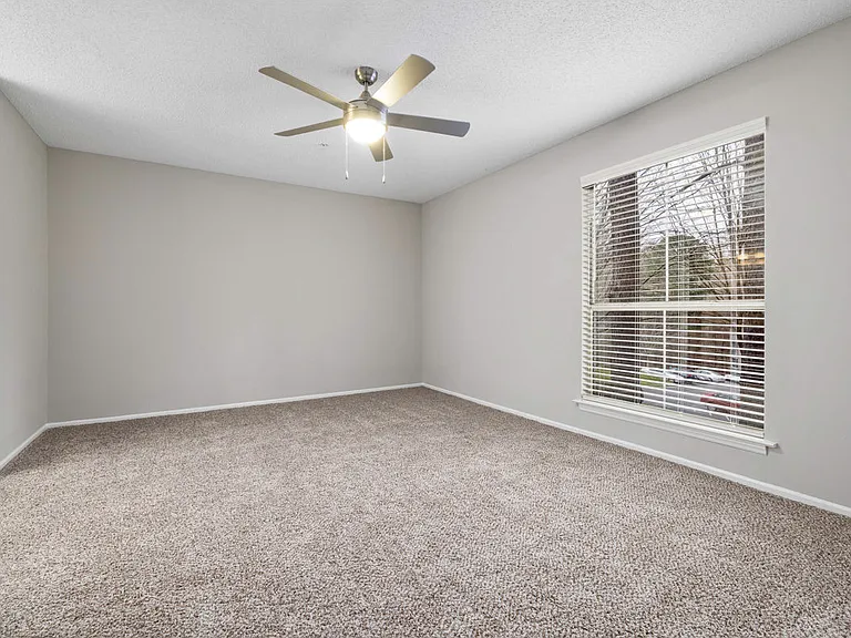 Concord Apartments — Photo 58