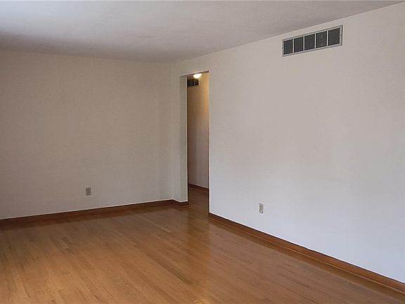 4th image of 1321 Richmoor Rd