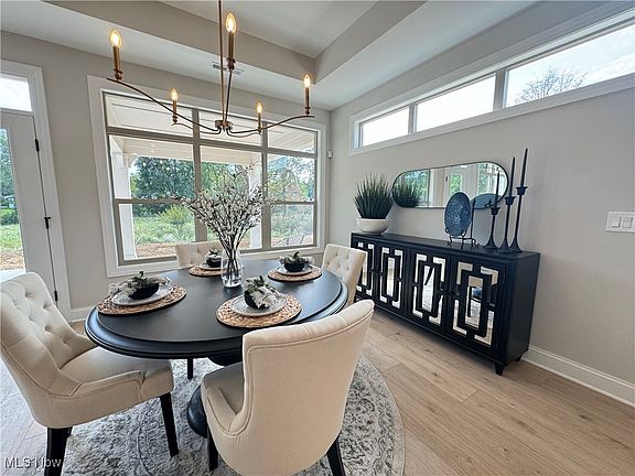 4th image of 3348 Willow Ln #46