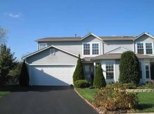 1649 Estate Cir, Naperville, IL 60565