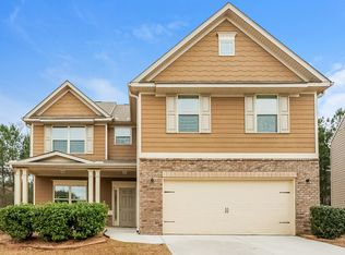 677 Rockingham Dr, Lithia Springs, GA 30122
