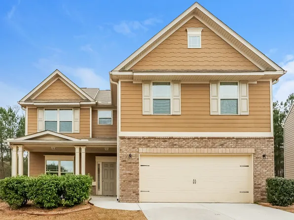 677 Rockingham Dr, Lithia Springs, GA 30122