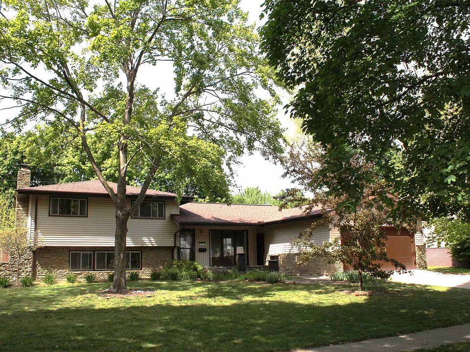 1st image of 2817 Canterbury Dr