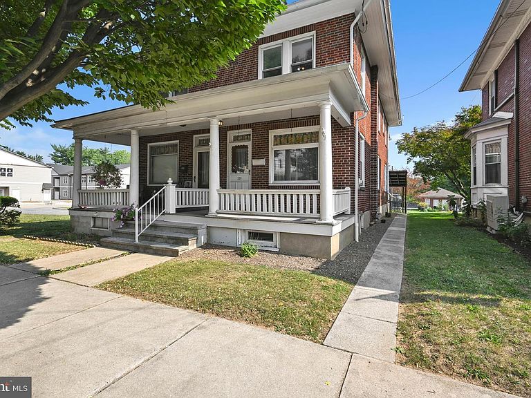 Listing photo 5