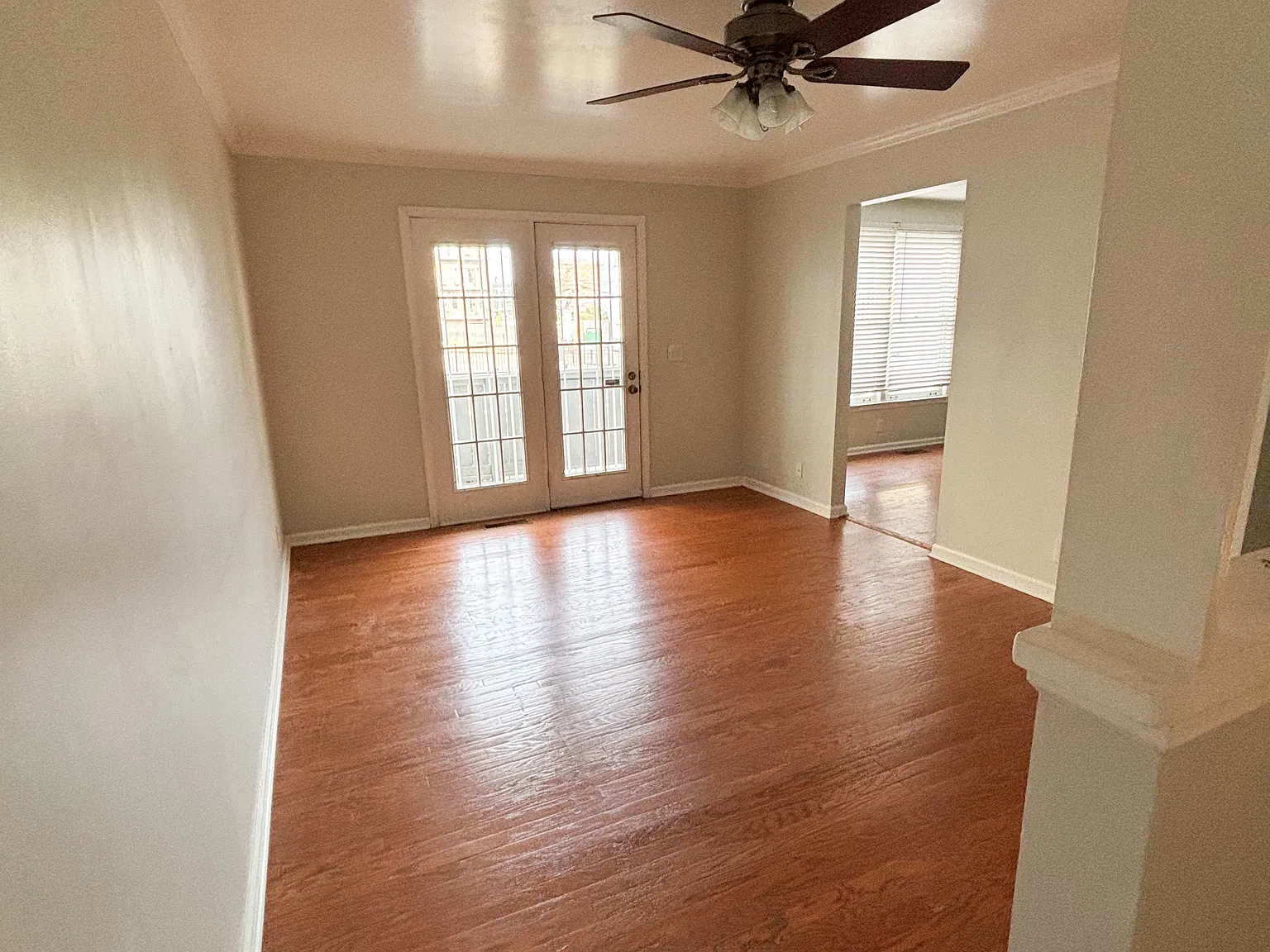 2 bed, 1.5 bath, 976 sqft, $1,800 — Photo 3