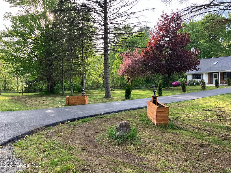 3rd image of 1193 Eastern Avenue