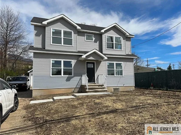 16 Main St, Edison, NJ 08837