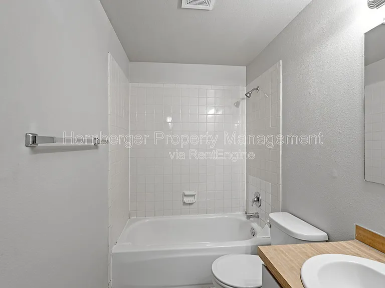 2628 E Wellesley Ave #2 — Photo 11