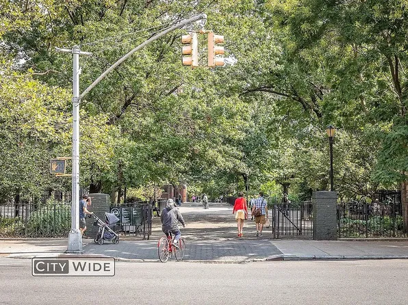 311 E 25th St APT 2-B, New York, NY 10010