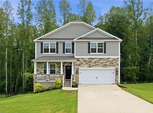 1056 Creedson Ct, Browns Summit, NC 27214