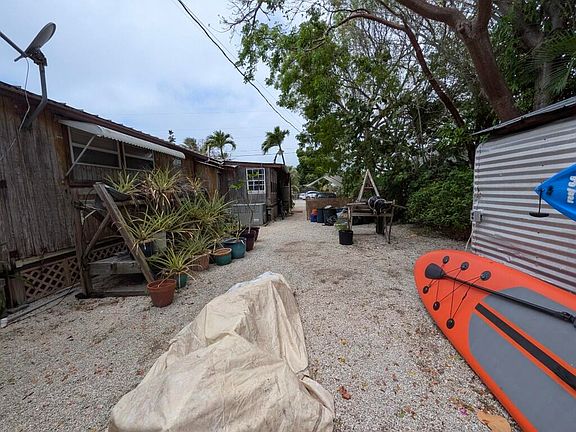 2nd image of 265 Lee Ave