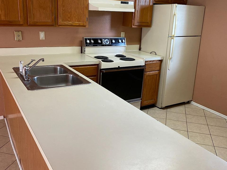 1st image of 1802 Jack Calhoun Dr #1802