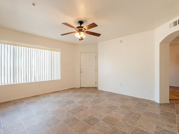3rd image of 1584 N Paseo La Tinaja