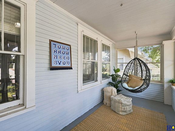5th image of 3026 Sewell St
