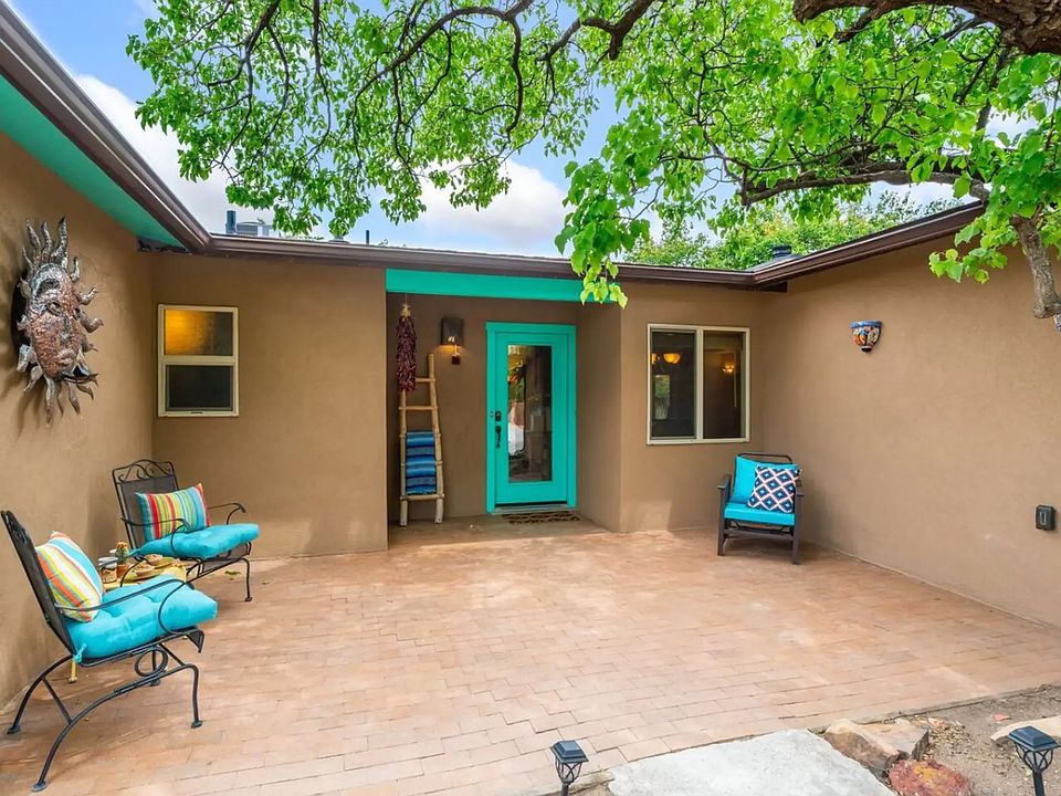 1st image of 2724 Camino Cimarron