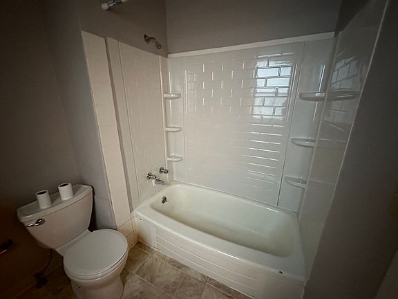 3rd image of 324 W 8th St APT 3