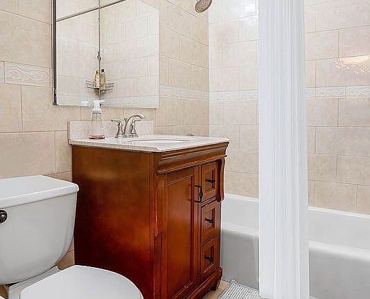 5th image of 11818 Union Tpke APT 11J