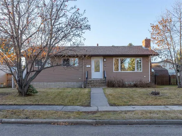 31 E Montrose Ave, Camrose, AB T4V 2L6
