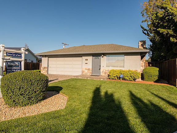 2nd image of 748 Santa Christina Ct