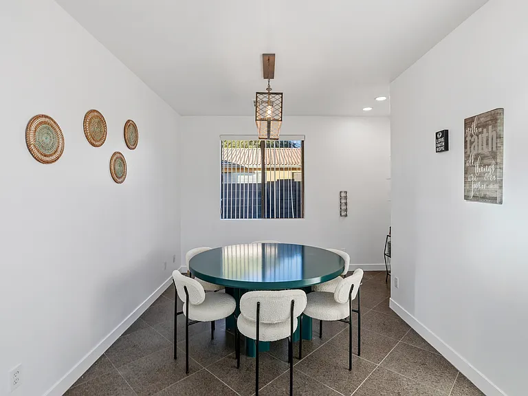 220 W Beechnut Pl — Photo 15