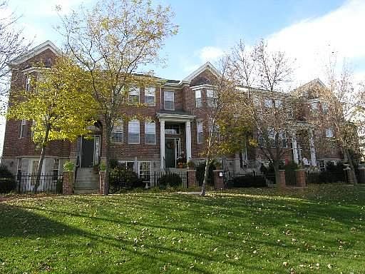 1st image of 824 Shandrew Dr