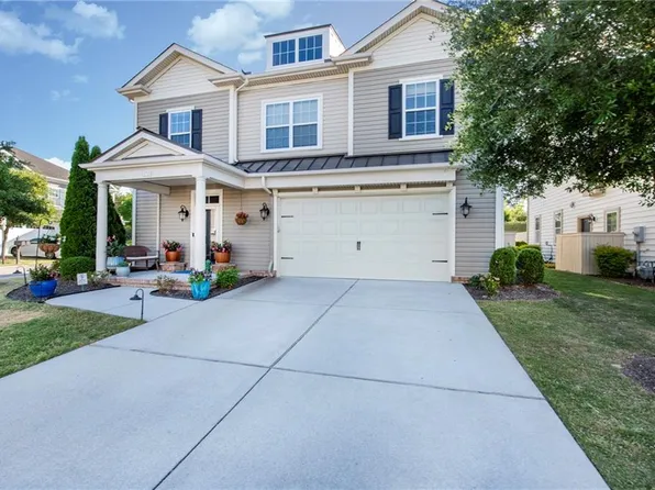 1729 Stratton Dr, Virginia Beach, VA 23456