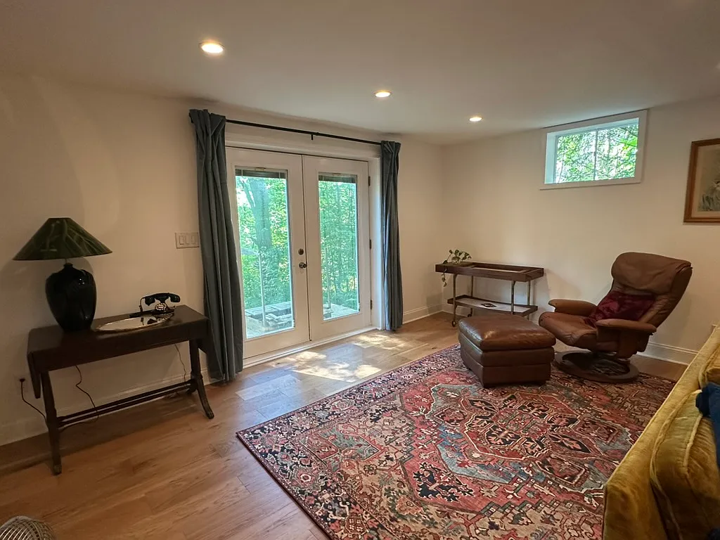1 bed, 1200 sqft, $1,900 — Photo 4