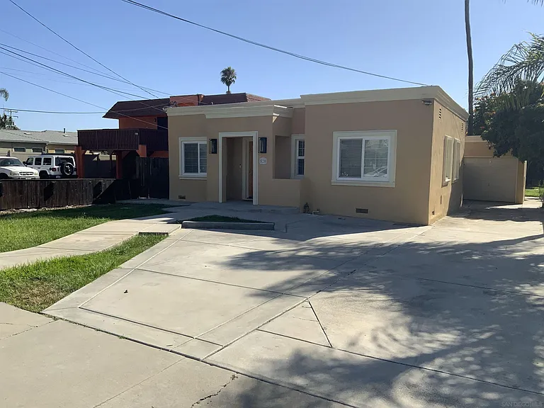 520 Glover Ave #A — Photo 34