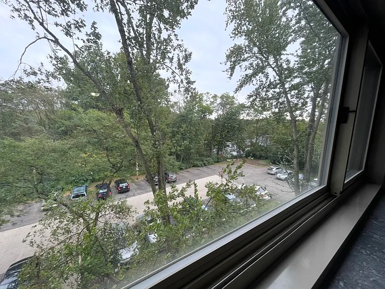 115 S Rocky River Dr #306 — Photo 9