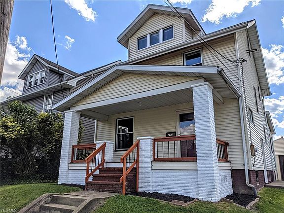 2nd image of 217 Superior St