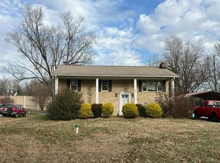 15222 Hughesville Manor Dr, Hughesville, MD 20637