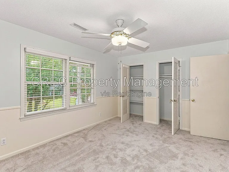 321 Shaftesbury Ln — Photo 20