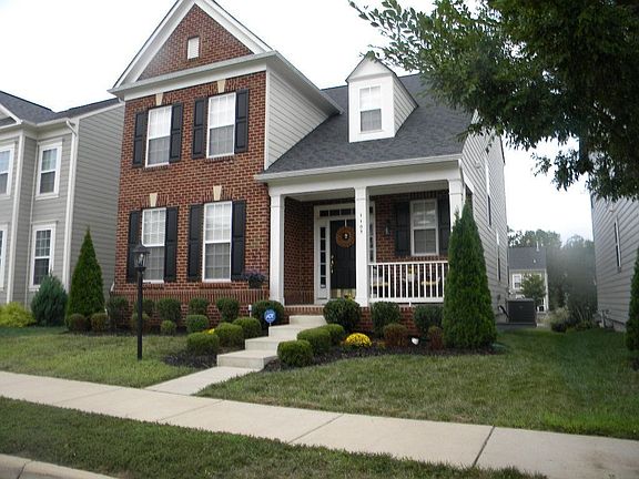 2nd image of 1105 Saunders Dr