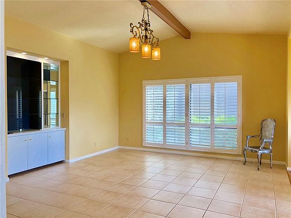 5th image of 2752 SW Willowood Cir