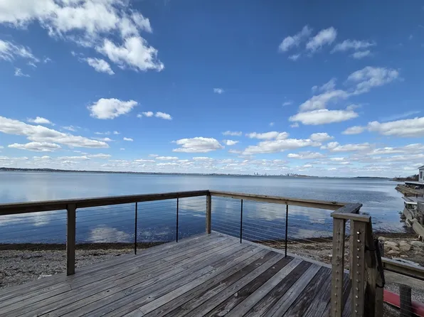 6 Nut Island Ave, Quincy, MA 02169