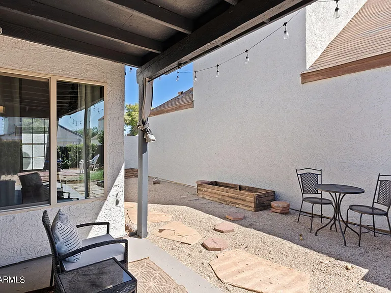2129 W Rose Garden Ln — Photo 25