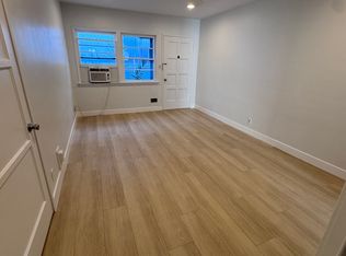 1714 W Victory Blvd #1714, Burbank, CA 91506