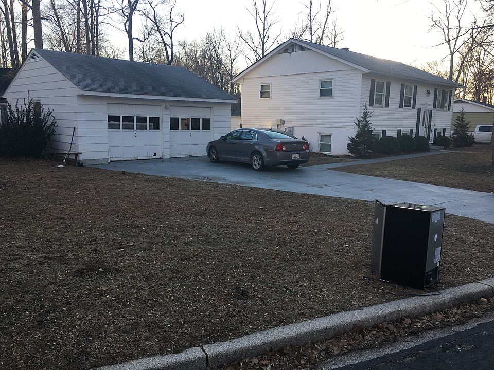 2nd image of 3764 Danube Dr
