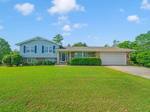 562 Holly Dr, Chatsworth, GA 30705