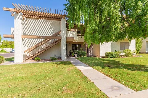 808 E Lawrence Ln #103 Photo 1