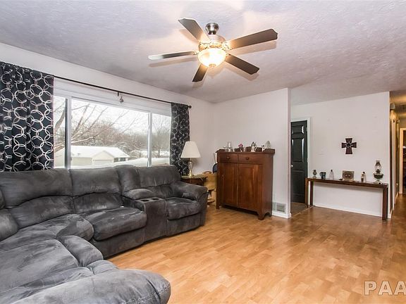 3rd image of 847 Heritage Dr