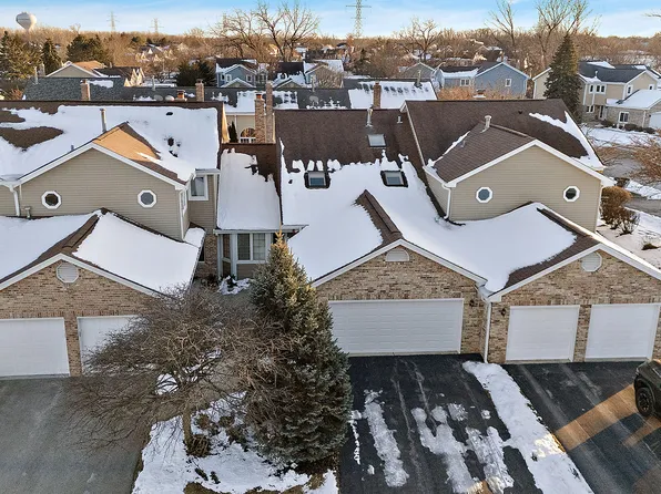 17273 Lakebrook Dr, Orland Park, IL 60467