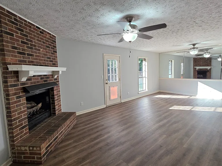 6225 Whitewater Ct — Photo 25