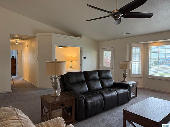 2nd image of 25 Dawn Ct