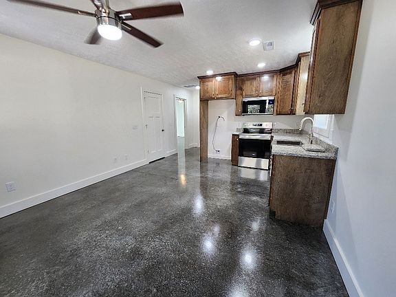 4th image of 221 Pine Lick Estates Dr