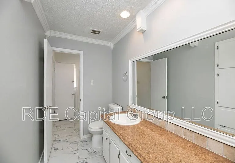 8013 Emerald Hills Way — Photo 17